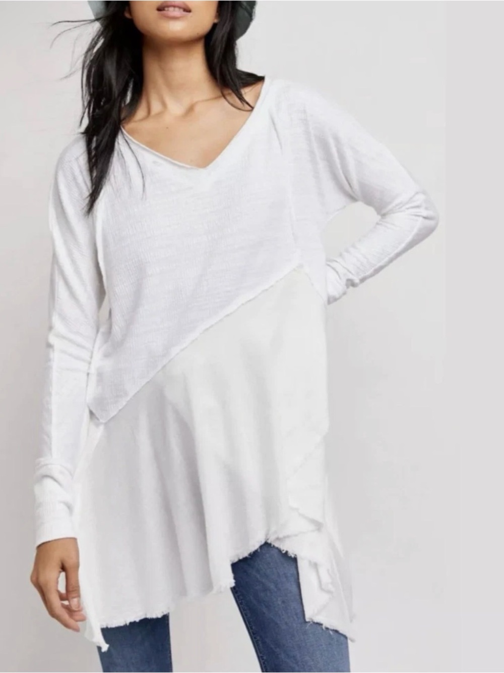 Free People l M We the Free Comin In Hot V-Neck Textured Layered Oversized Tunic